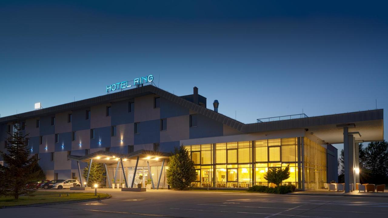 Ring 3* Orechova Poton
