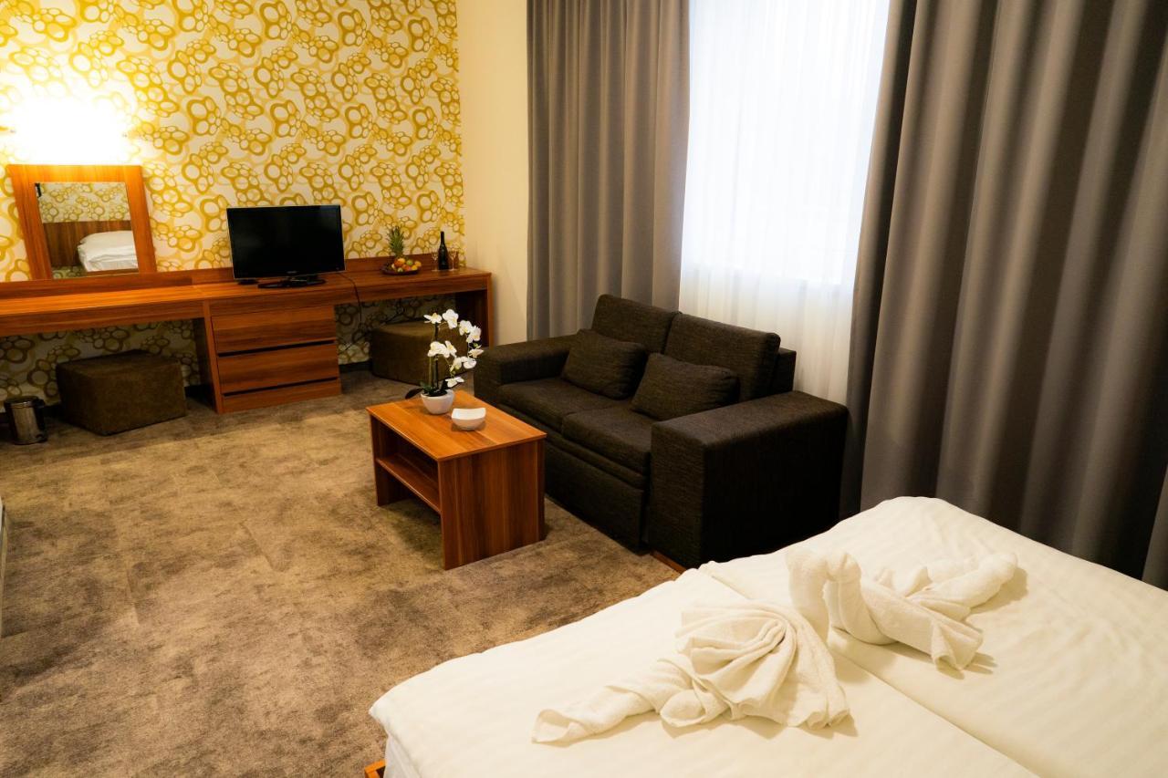 Hotel Ring 3*