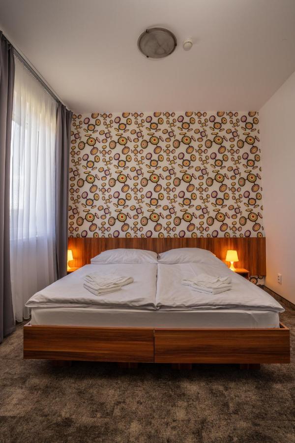 Hotel Ring 3*