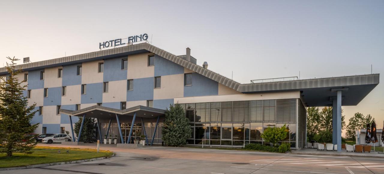 Ring 3* Orechova Poton